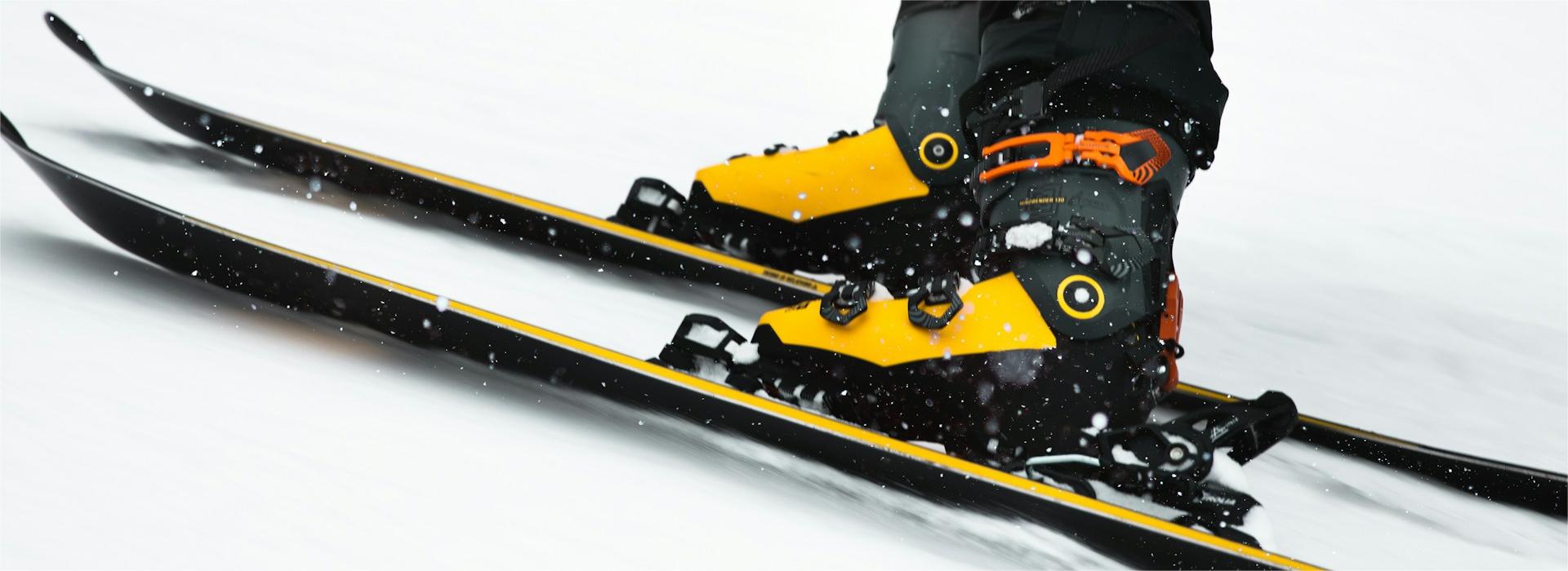 Ski Shop -Ski Shop ethan walsweer weFx9RflIfU unsplash